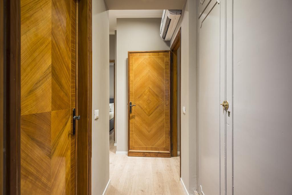 Myplace Rialto Apartments Венеция Экстерьер фото