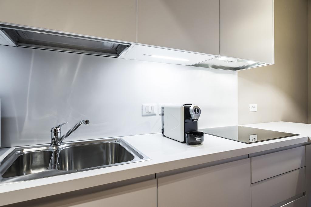 Myplace Rialto Apartments Венеция Экстерьер фото