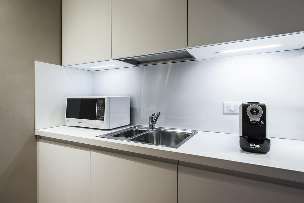 Myplace Rialto Apartments Венеция Экстерьер фото